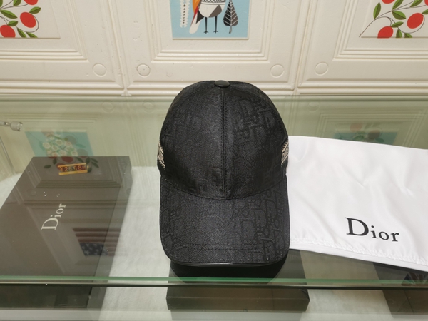 ブランド帽子着用イメージ